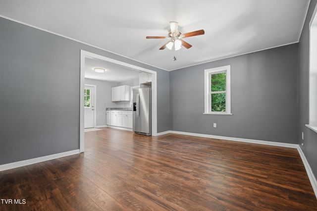1516 Rock Rose Road, Bristol, TN 37620