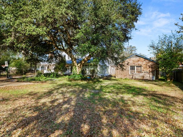 1109 W Port St, Deridder, LA 70634