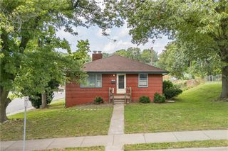 1901 Faraon Street, St Joseph, MO 64501