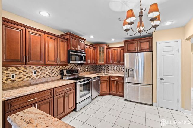 19 John Paul Jones Drive B, Monroe, NJ 08831