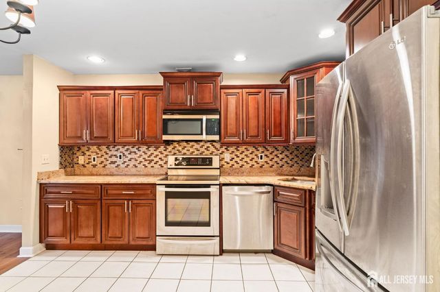 19 John Paul Jones Drive B, Monroe, NJ 08831