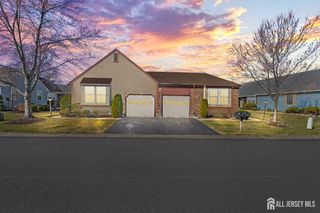 19 John Paul Jones Drive B, Monroe, NJ 08831