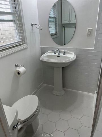 2225 E 2nd 5, Long Beach, CA 90803