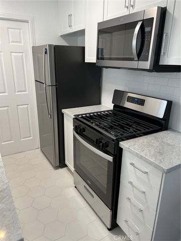 2225 E 2nd 5, Long Beach, CA 90803