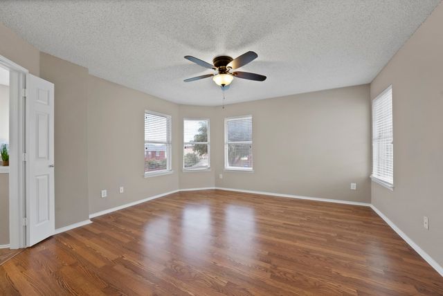 1348 Dallshan Drive, Carrollton, TX 75007