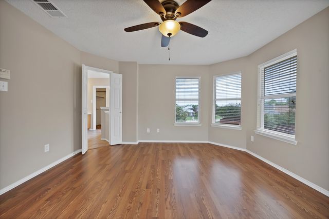1348 Dallshan Drive, Carrollton, TX 75007