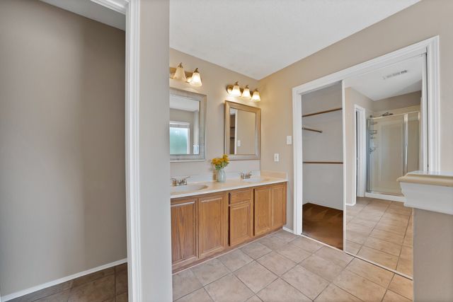 1348 Dallshan Drive, Carrollton, TX 75007