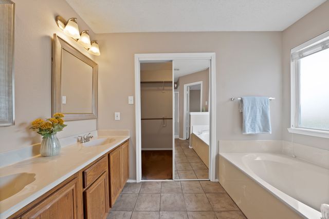 1348 Dallshan Drive, Carrollton, TX 75007