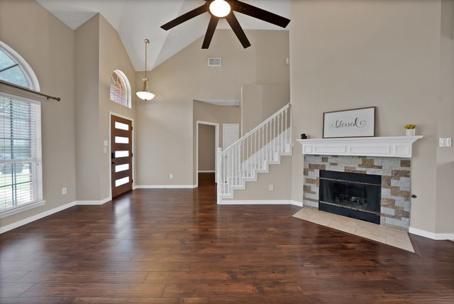 1348 Dallshan Drive, Carrollton, TX 75007