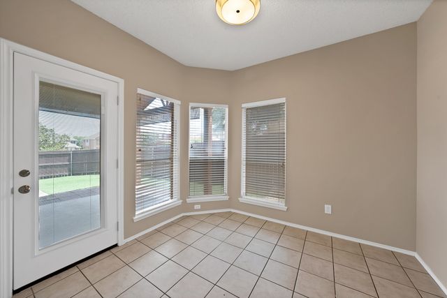 1348 Dallshan Drive, Carrollton, TX 75007