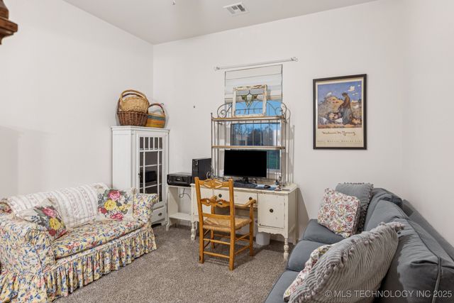 396536 W 2262 Drive, Bartlesville, OK 74006