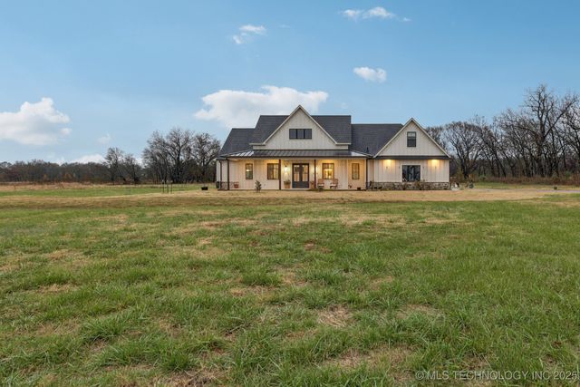 396536 W 2262 Drive, Bartlesville, OK 74006