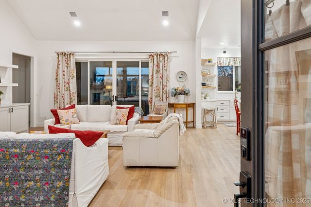 396536 W 2262 Drive, Bartlesville, OK 74006