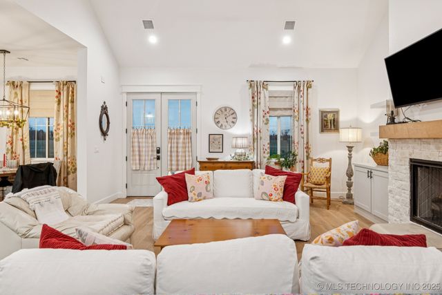 396536 W 2262 Drive, Bartlesville, OK 74006