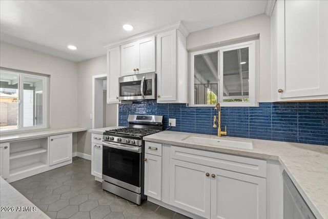 4517 N 10TH Avenue, Phoenix, AZ 85013