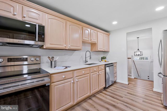 12809 BEXHILL CT, Herndon, VA 20171