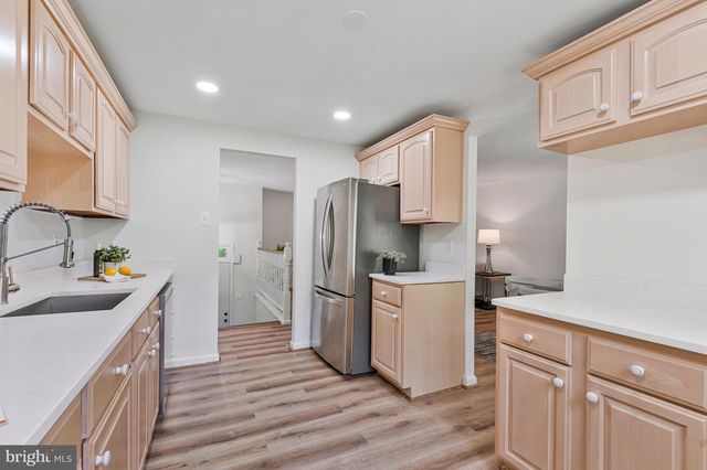 12809 BEXHILL CT, Herndon, VA 20171