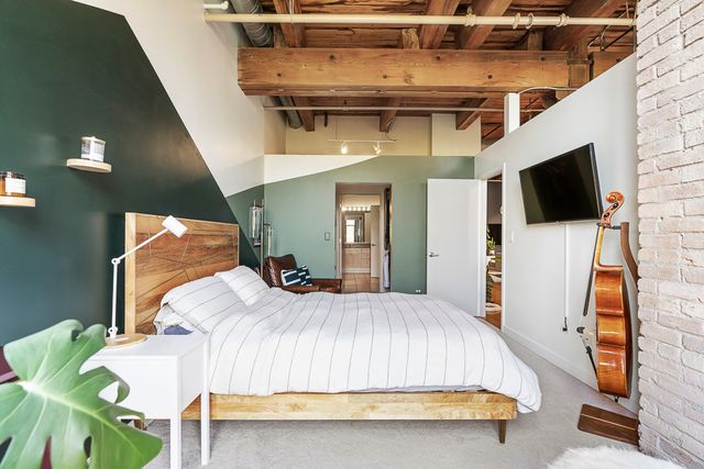 1330 W Monroe Street 310, Chicago, IL 60607