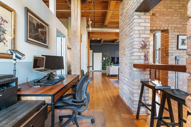 1330 W Monroe Street 310, Chicago, IL 60607