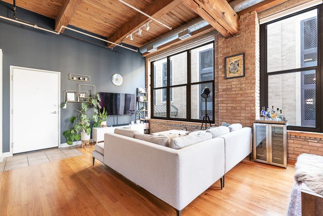 1330 W Monroe Street 310, Chicago, IL 60607