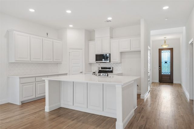 2136 Spyglass Drive, Royse City, TX 75189