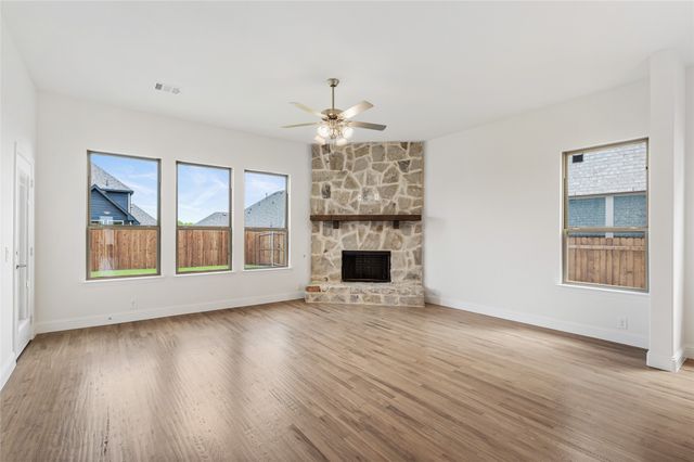 2136 Spyglass Drive, Royse City, TX 75189