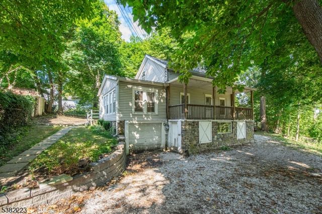 1 High St, Andover Boro, NJ 07821
