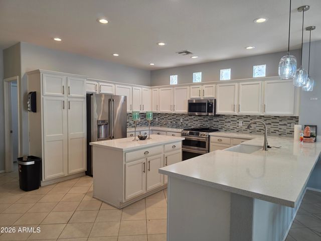 8925 E STONEY VISTA Drive, Sun Lakes, AZ 85248