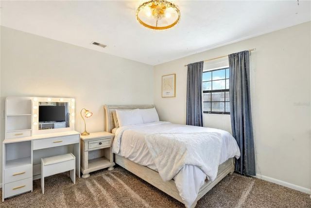 4390 NE 2ND COURT, Ocala, FL 34479