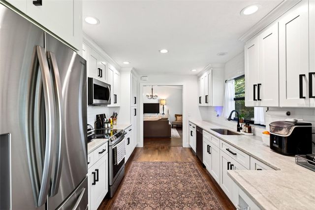 4390 NE 2ND COURT, Ocala, FL 34479