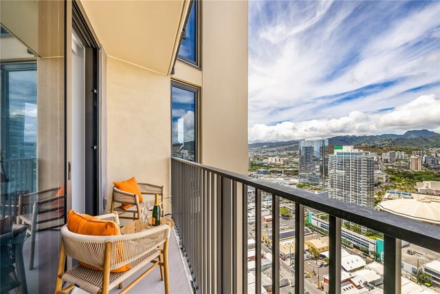 987 Queen Street 3517, Honolulu, HI 96814