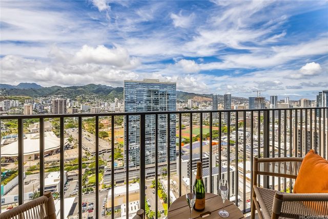 987 Queen Street 3517, Honolulu, HI 96814