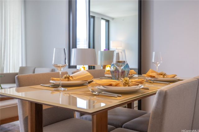 987 Queen Street 3517, Honolulu, HI 96814