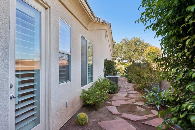 12 Calais Circle, Rancho Mirage, CA 92270