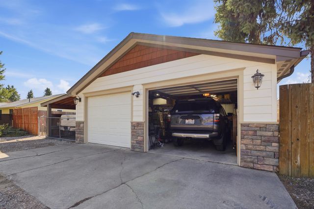 820 N Vernon Ave, Deer Park, WA 99006