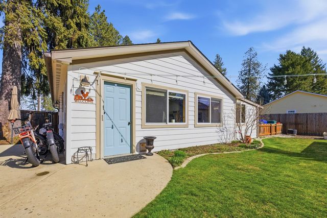 820 N Vernon Ave, Deer Park, WA 99006