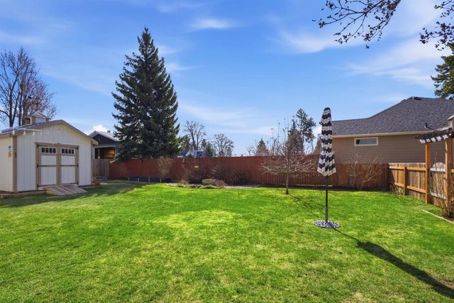 820 N Vernon Ave, Deer Park, WA 99006