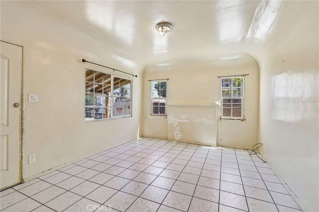 7315 Woodley, Van Nuys, CA 91406