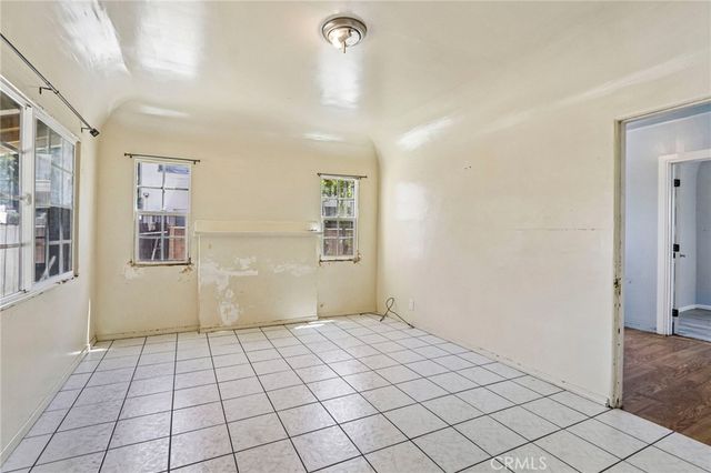 7315 Woodley, Van Nuys, CA 91406
