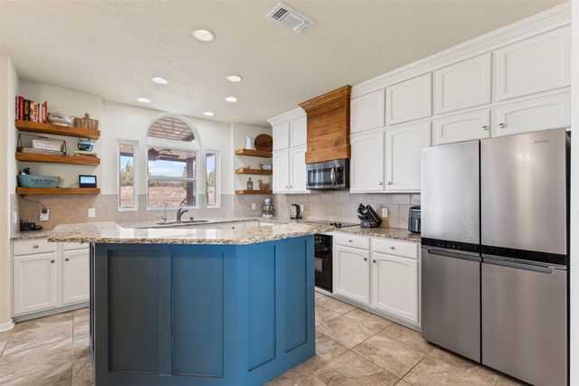 788 W Canyon Creek Lane, Weatherford, TX 76087