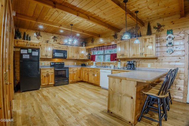 4170 Chamberlain Lane, Sevierville, TN 37862