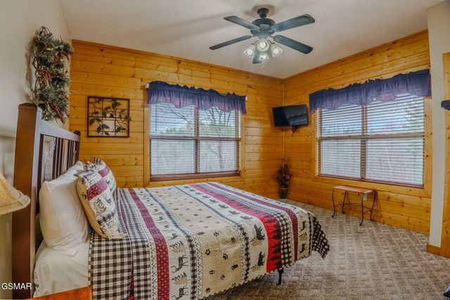 4170 Chamberlain Lane, Sevierville, TN 37862
