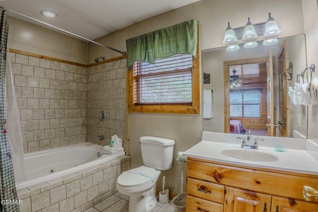 4170 Chamberlain Lane, Sevierville, TN 37862