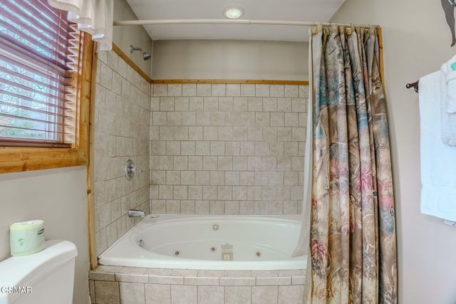 4170 Chamberlain Lane, Sevierville, TN 37862