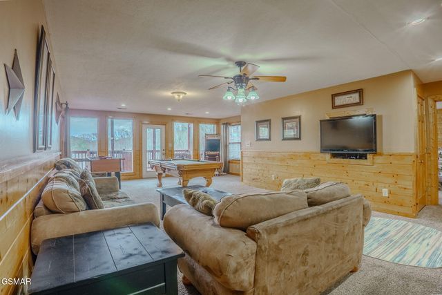 4170 Chamberlain Lane, Sevierville, TN 37862