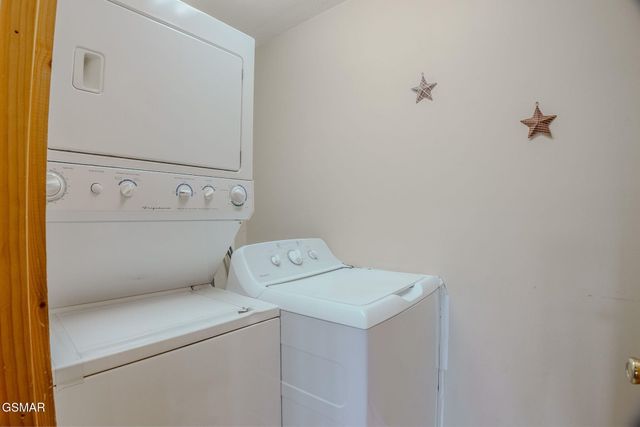 4170 Chamberlain Lane, Sevierville, TN 37862