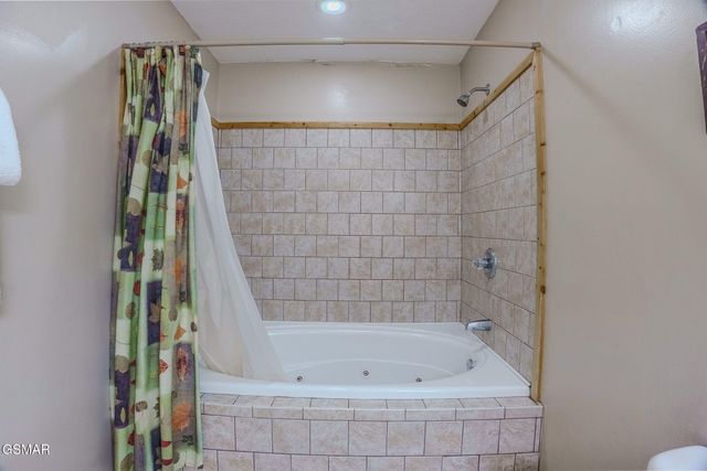 4170 Chamberlain Lane, Sevierville, TN 37862