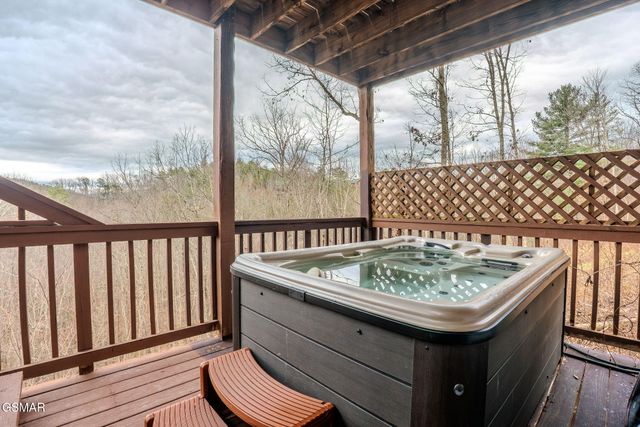 4170 Chamberlain Lane, Sevierville, TN 37862