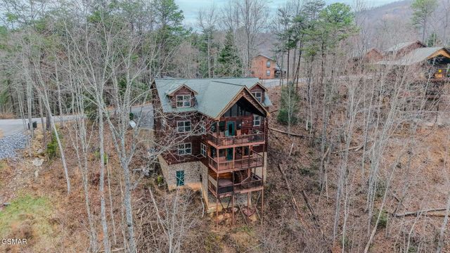 4170 Chamberlain Lane, Sevierville, TN 37862
