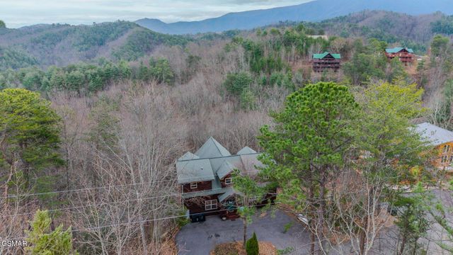 4170 Chamberlain Lane, Sevierville, TN 37862